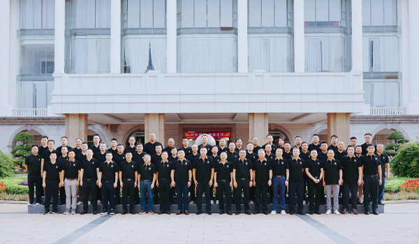 欧博官网集团电子新材料行业会议在广东东莞总部成功召开